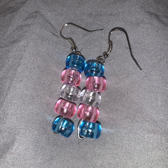 Custom made pride earrings - Picture 1 of 2